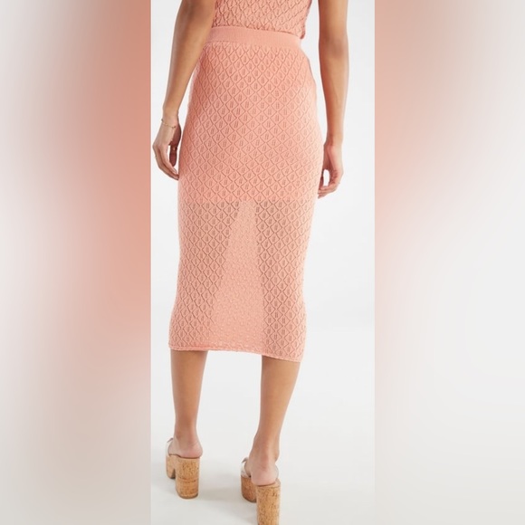 JustFab Lined Crochet Skirt Peach medium - Picture 5 of 11